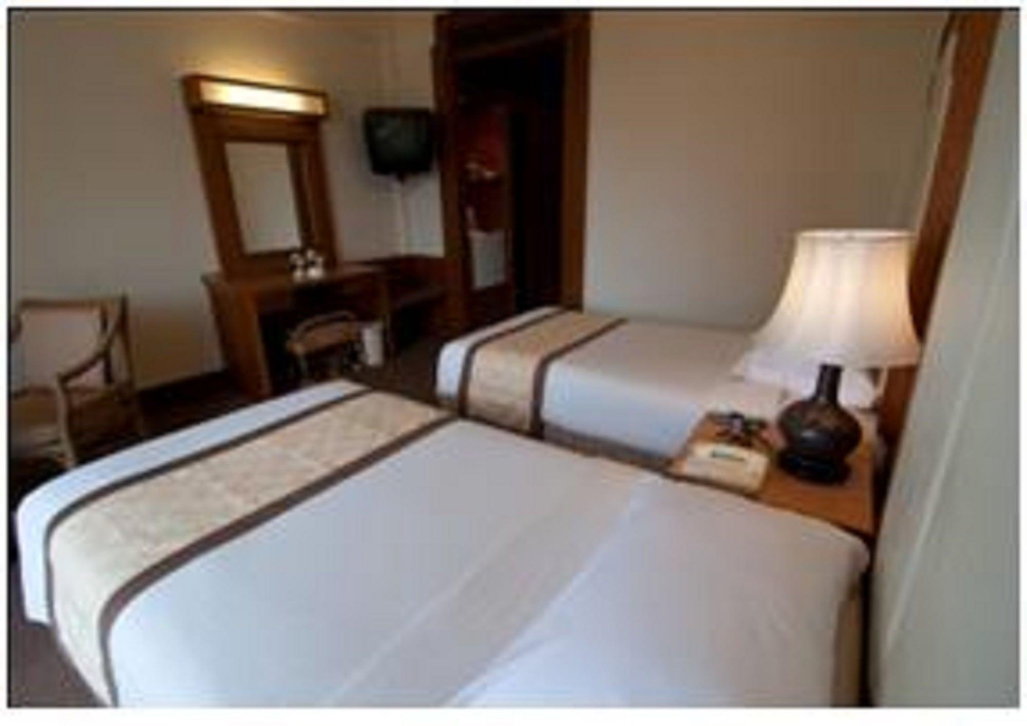 Golden Beach Hotel Pattaya Luaran gambar