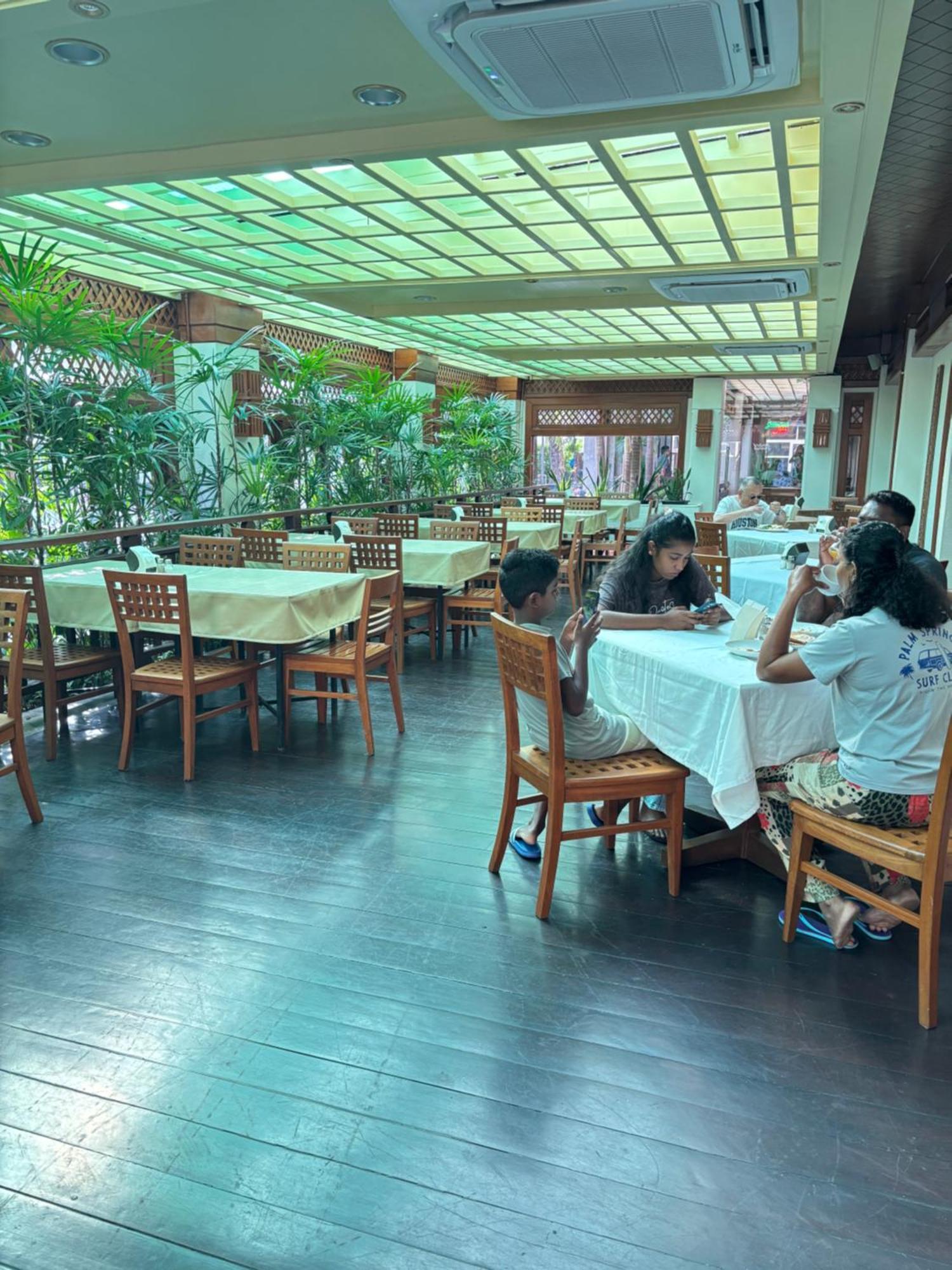 Golden Beach Hotel Pattaya Luaran gambar
