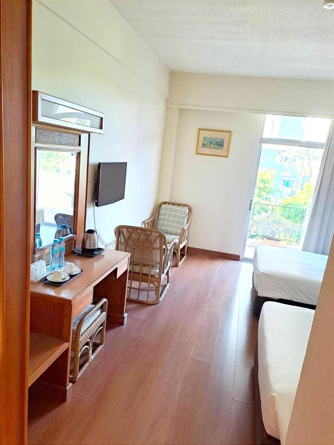 Golden Beach Hotel Pattaya Luaran gambar