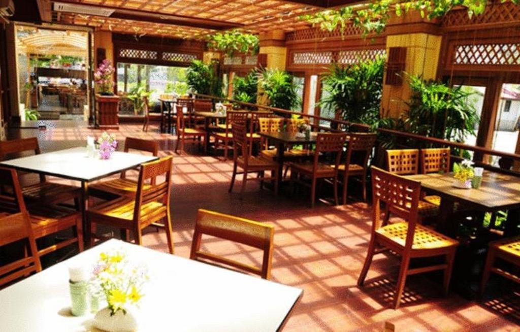 Golden Beach Hotel Pattaya Luaran gambar