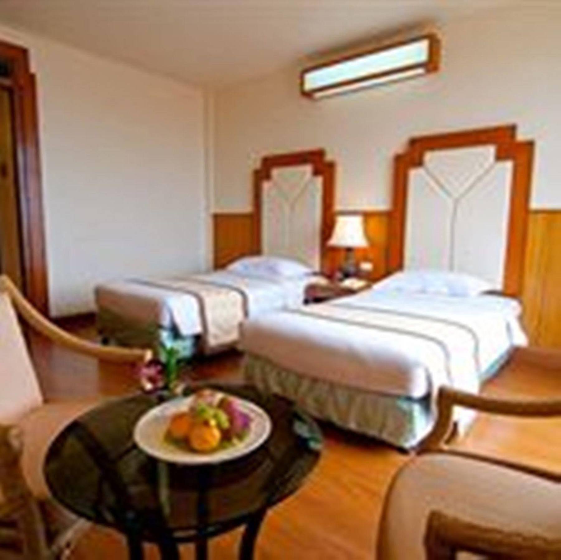 Golden Beach Hotel Pattaya Luaran gambar