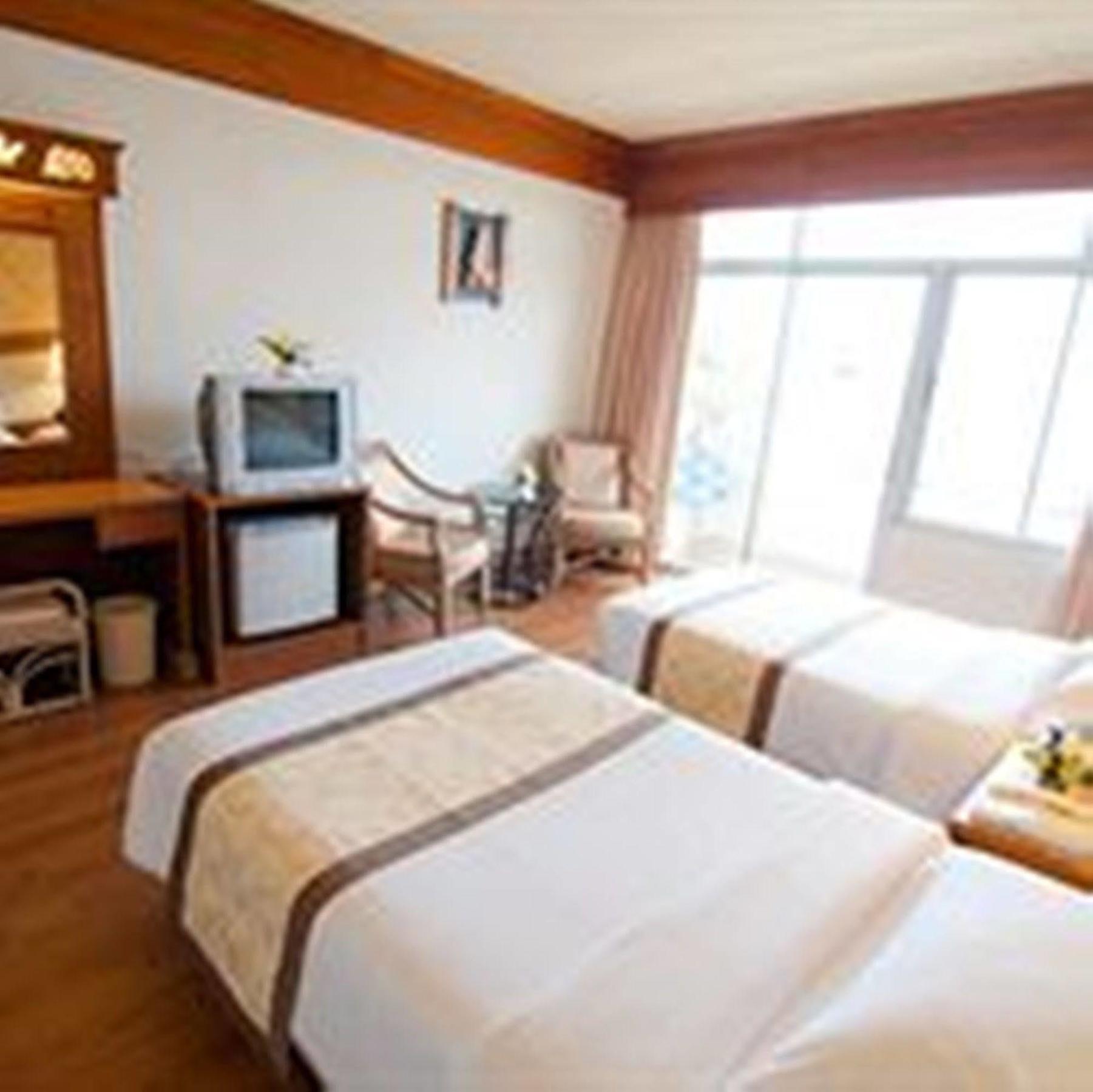 Golden Beach Hotel Pattaya Luaran gambar